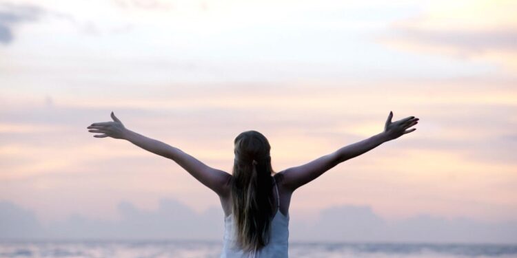 Safe Solo Trips: Women’s Security Guide